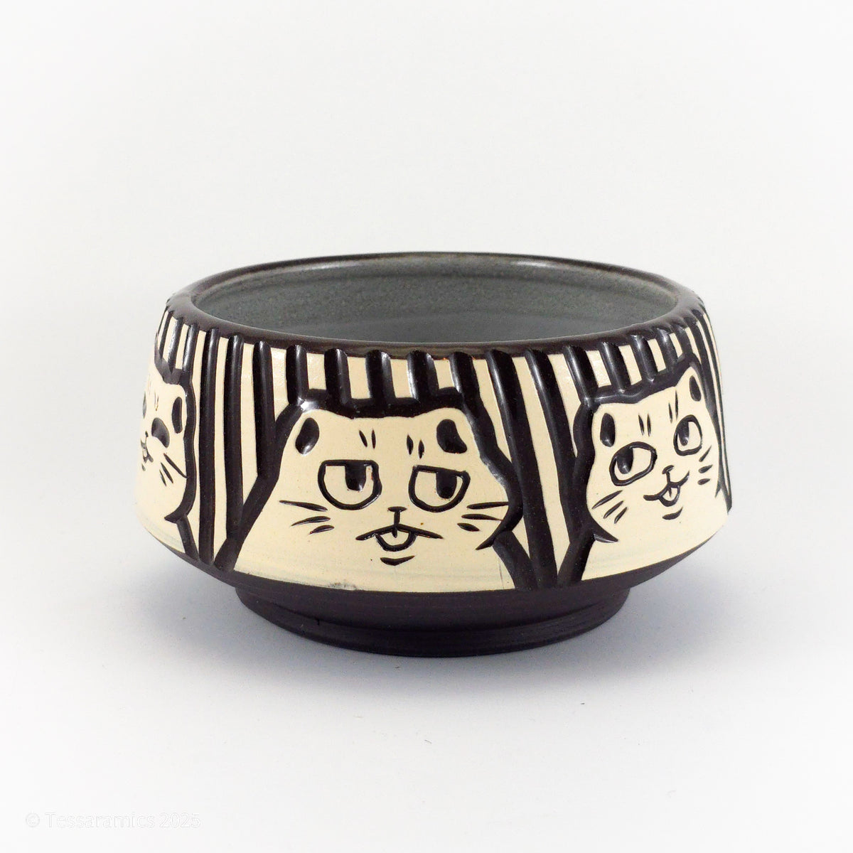 Medium Bowl With Cats