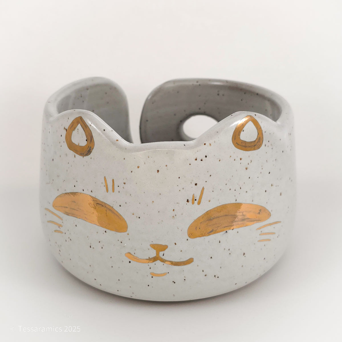 Large Cat Yarn Bowl with Gold*
