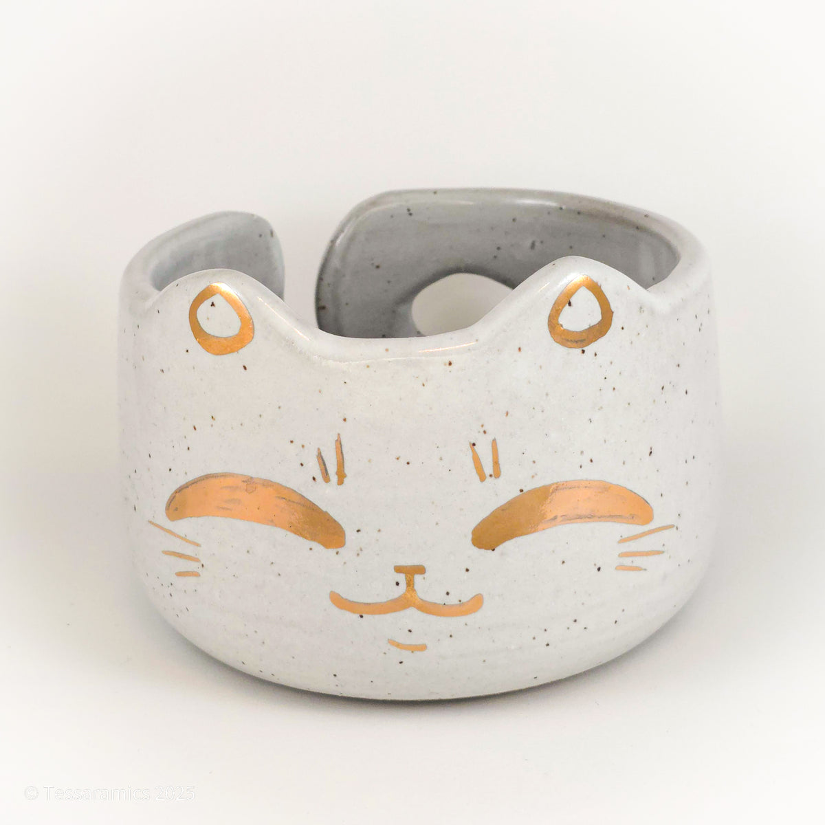 Cat Yarn Bowl with Gold*