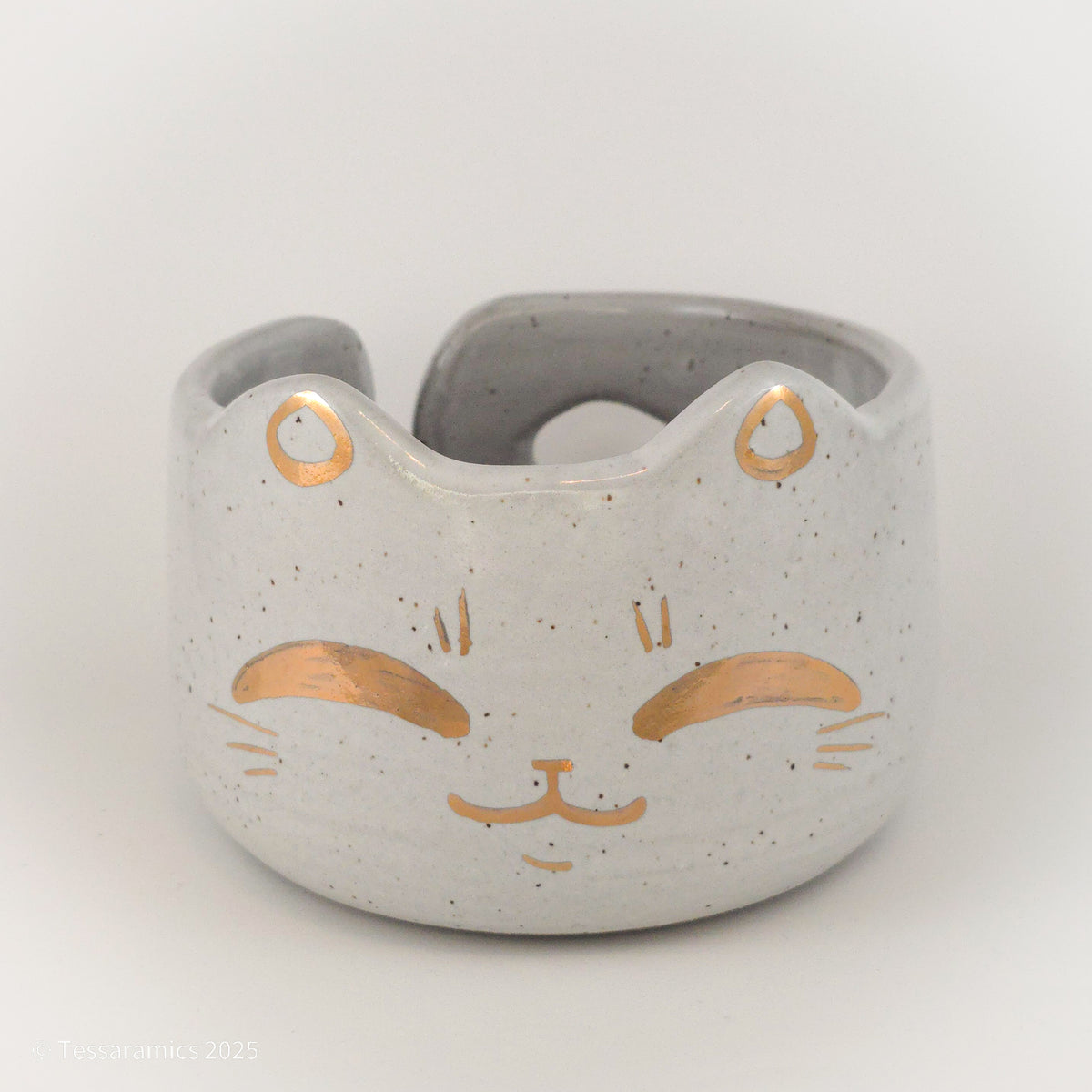 Cat Yarn Bowl with Gold*