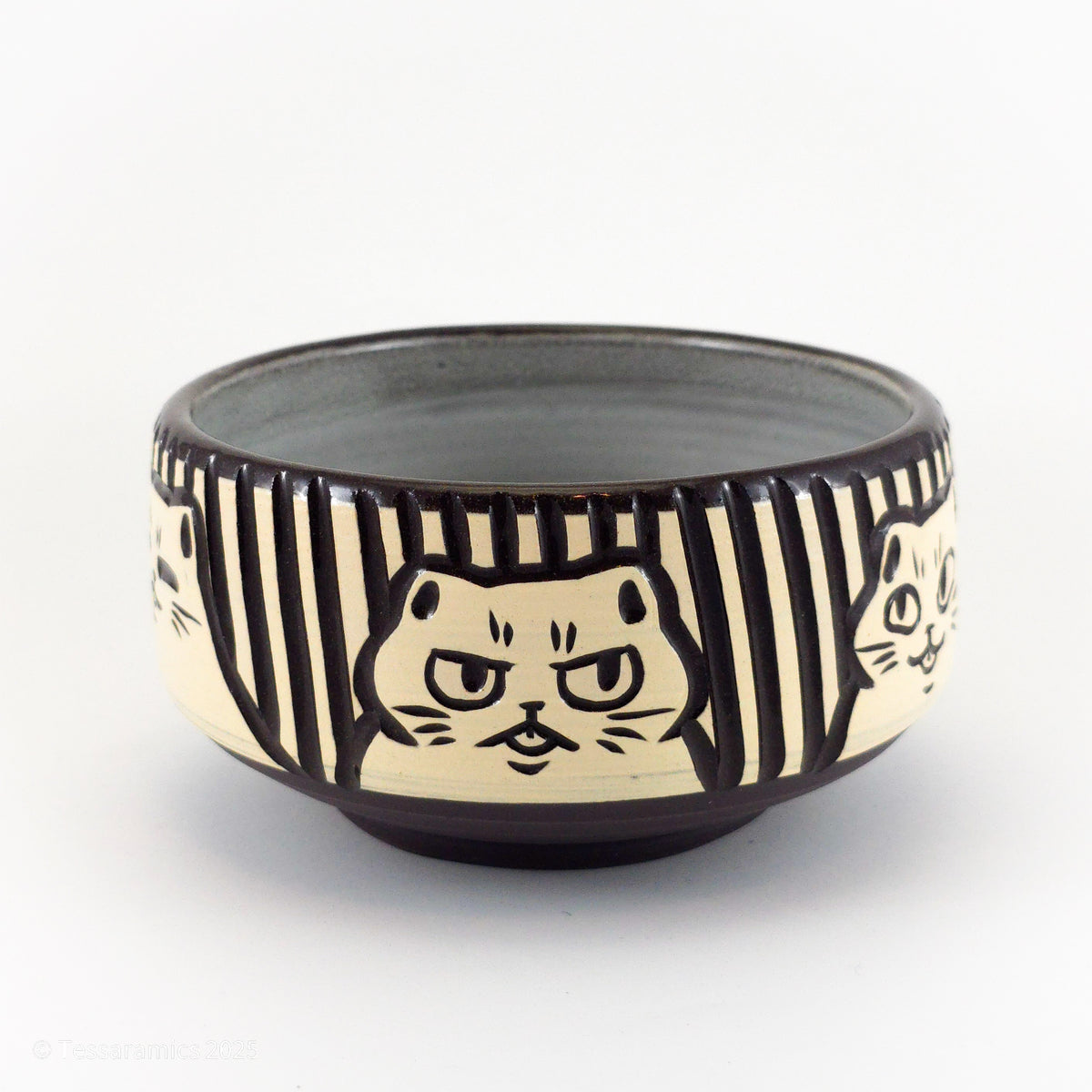 Medium Bowl With Cats