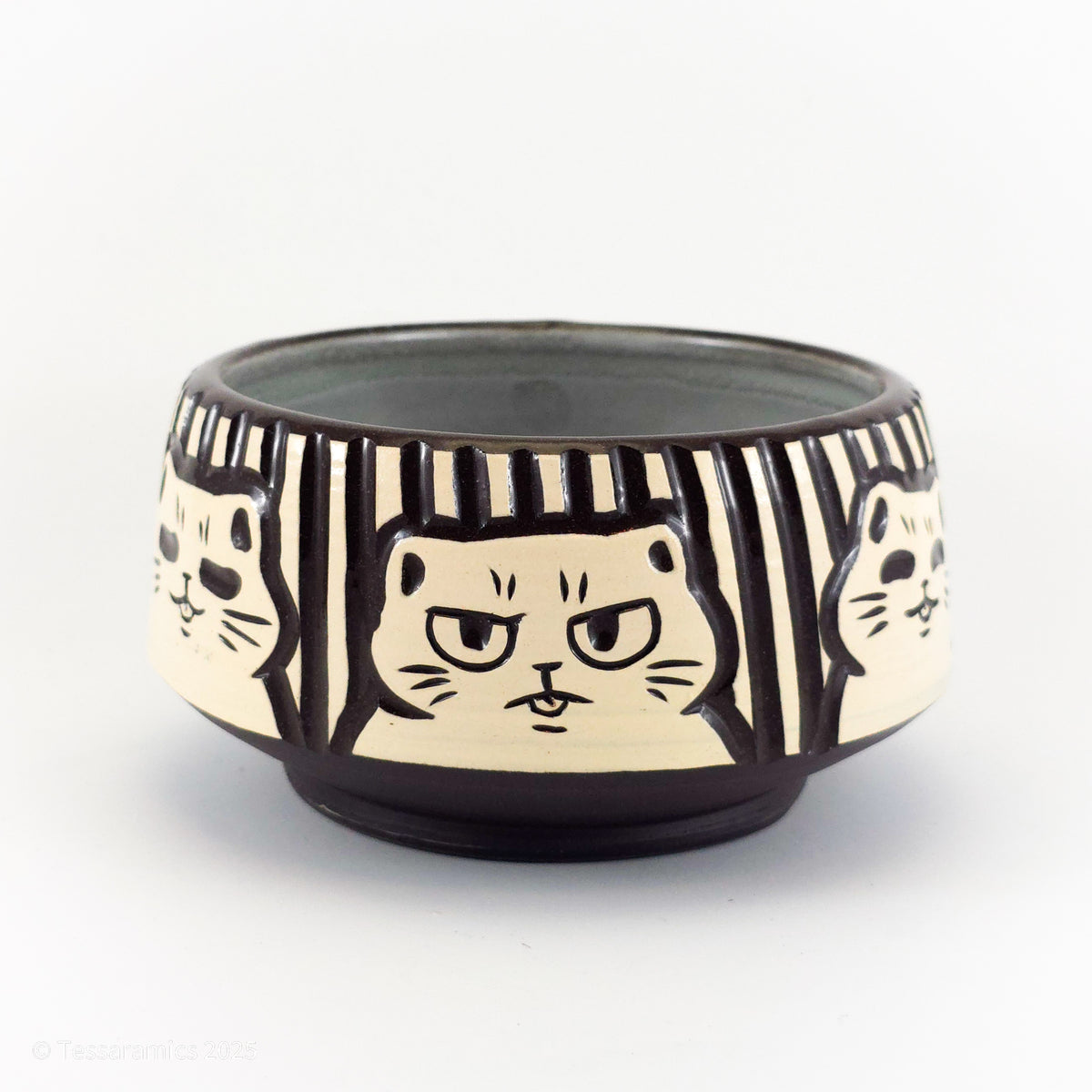 Medium Bowl With Cats