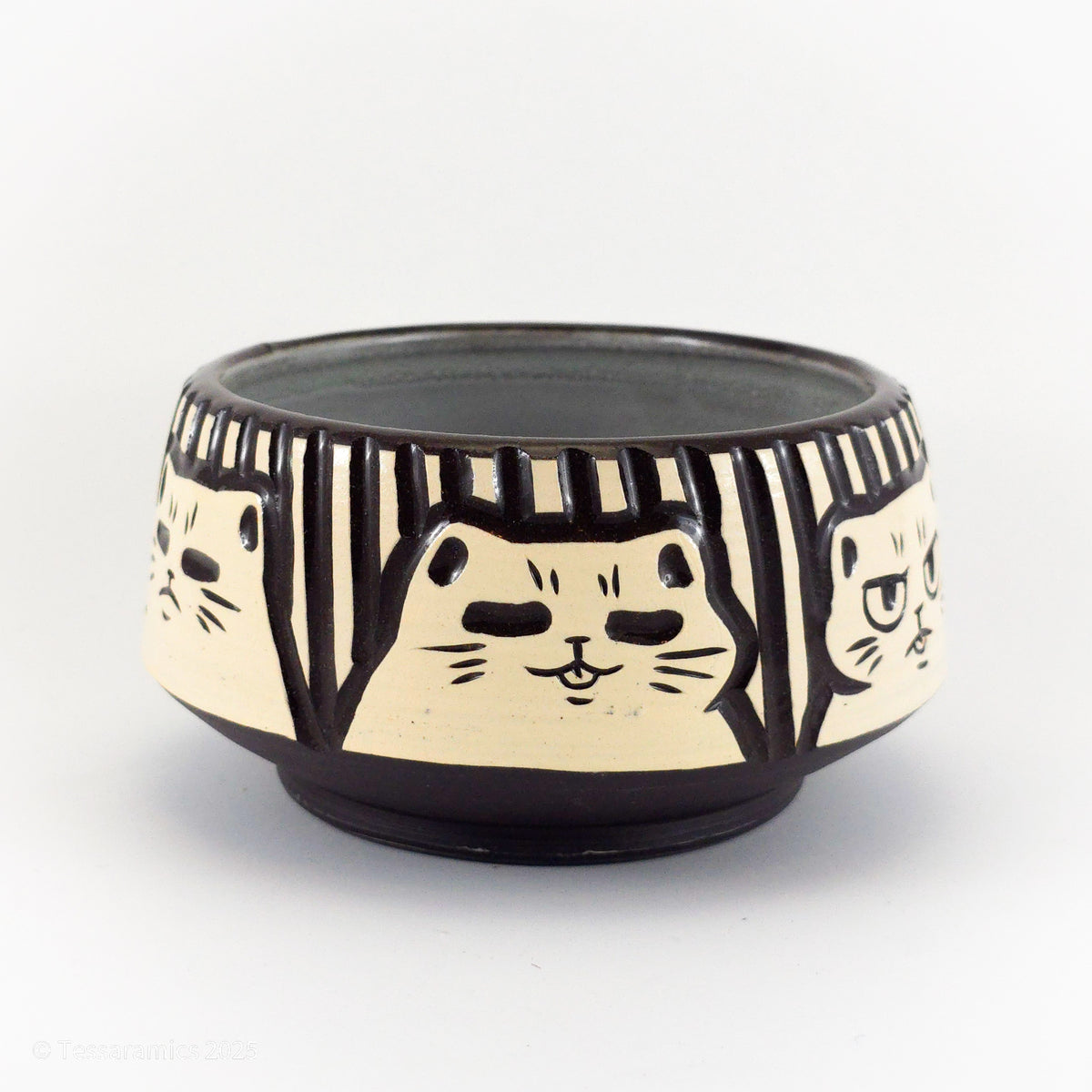 Medium Bowl With Cats