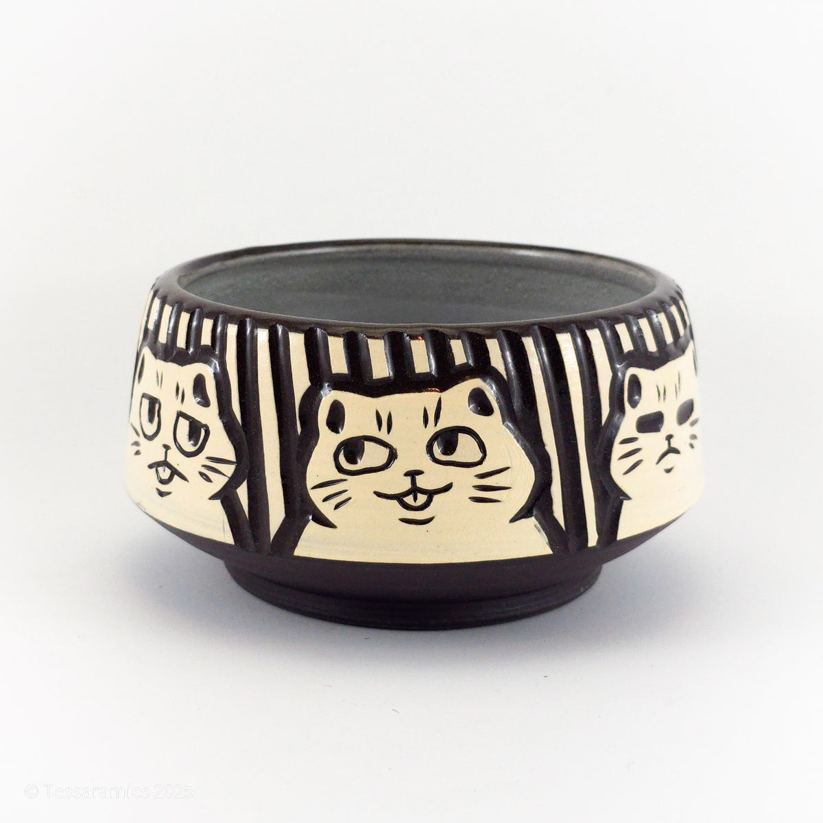 Medium Bowl With Cats